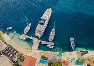Augusta Insula restaurant  jetty
