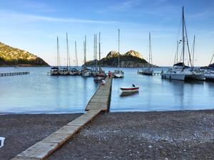 Deniz Restaurant & Bar