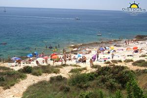 Safari Bar - Die Safari Bar liegt an diesem Strand. Boote ankern am besten in der Bucht Portic am östlichen Ufer des Rt Kamenjak.