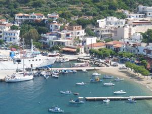 Fournoi - Blick auf den Hafen
