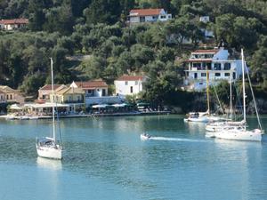 Akis Fish Bar Restaurant