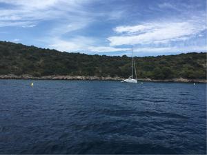 Stari Grad A Malo Stupisce