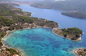 Gradina - gradina bay 01