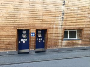 Sanitäranlage Ultramarin