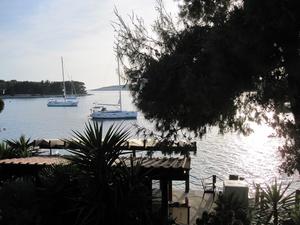 Ringo - Blick vom Lokal in die Bucht.