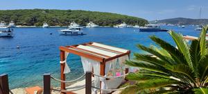 Antonio Patak Restaurant buoys