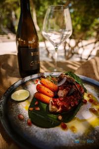 Konoba Budikovac buoys