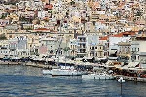 Syros - Hier legen Yachten an.