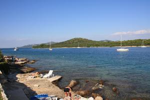 buoys free of charge for Baroni restaurant