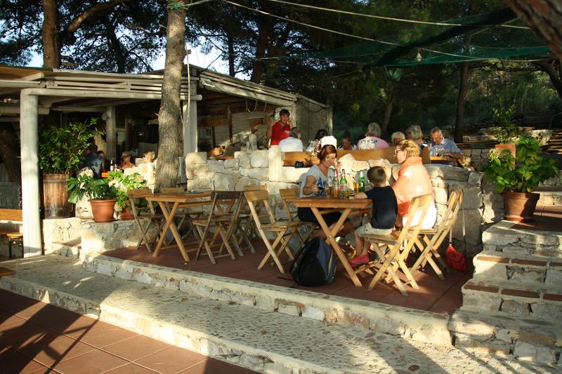 Cigrada Restaurant buoy field - Great pizza