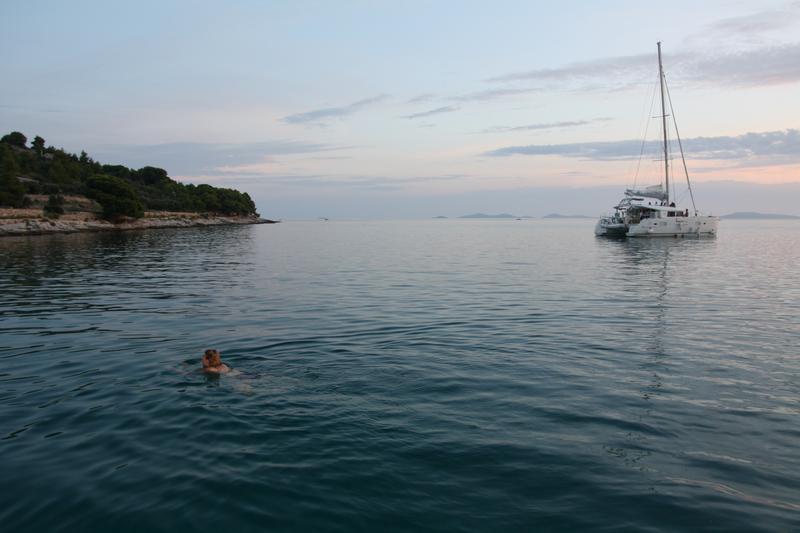 Cigrada Restaurant buoy field