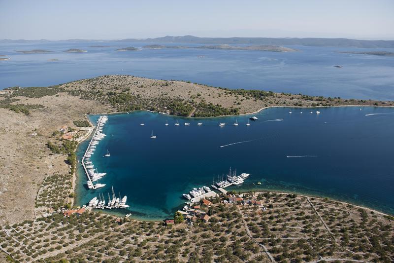 ACI Marina Žut Buchen Sie Ihren Liegeplatz auf mySea