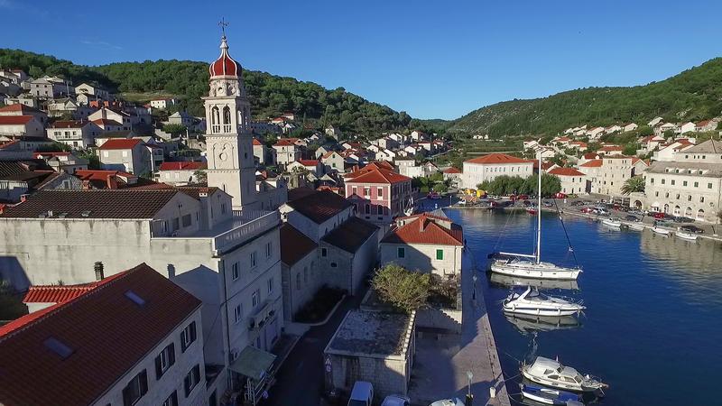 Pučišća harbour