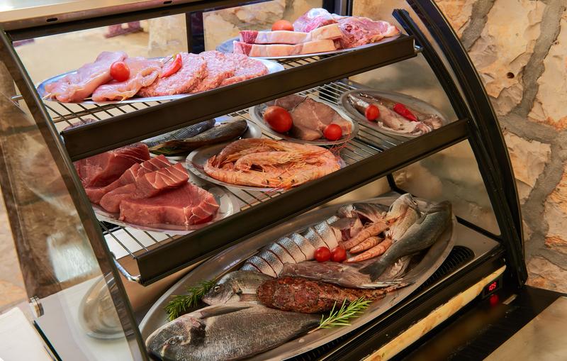 Restoran Villa Jagodna buoys