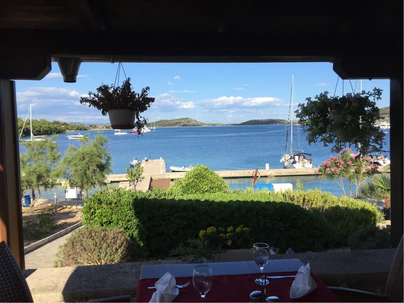 ACI Marina Zut Restaurant