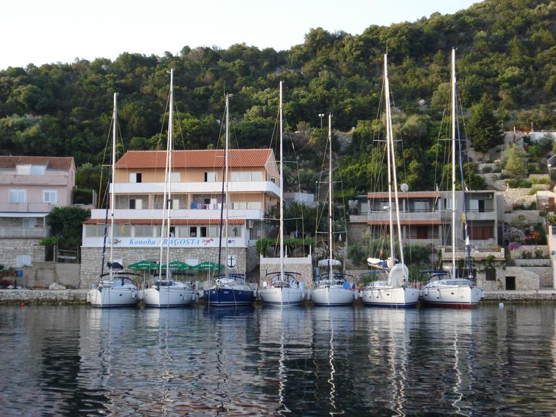 Konoba Aragosta dock