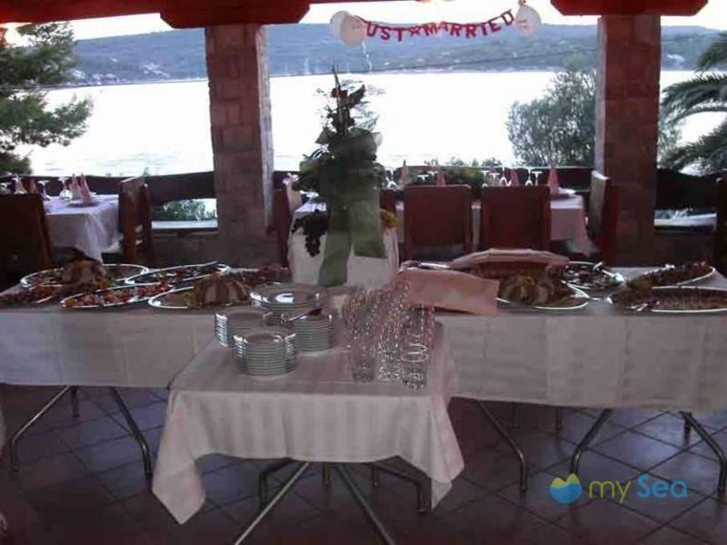 Resturant Sveti Petar bouy