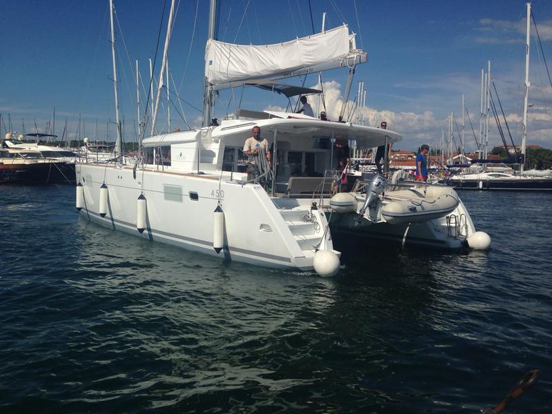 Angelina Yachtcharter