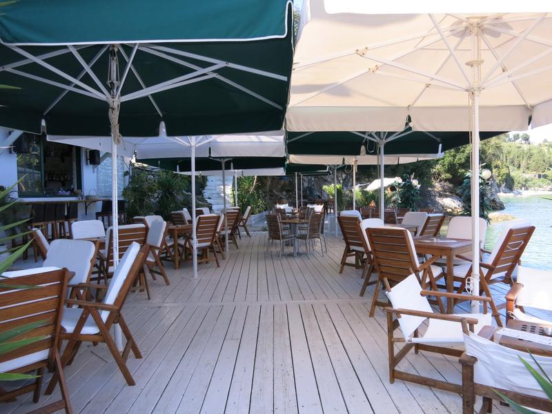 Akis Fish Bar Restaurant