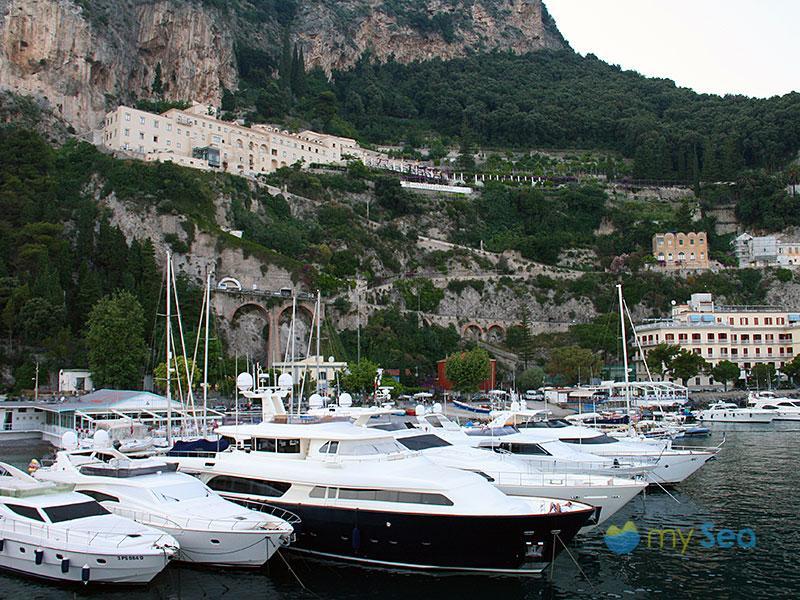 Amalfi Pontile Marina Coppola