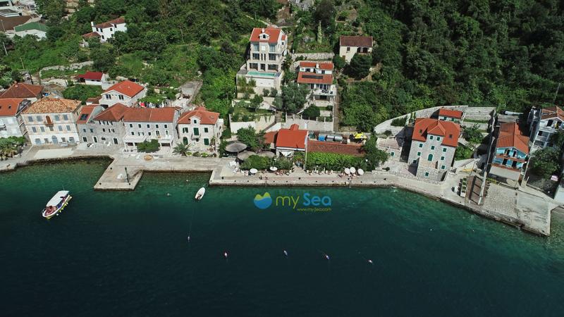 Konoba Adriatic buoys