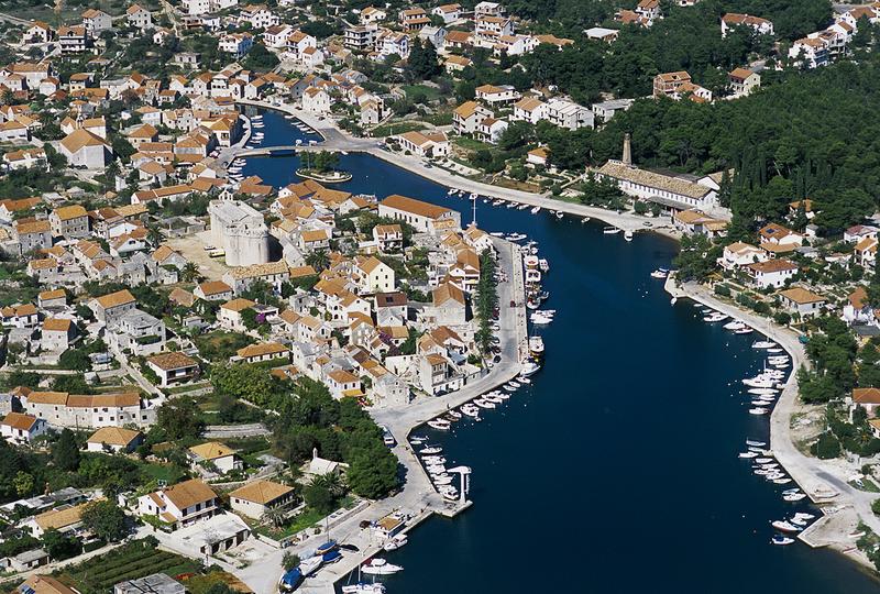 Vrboska
