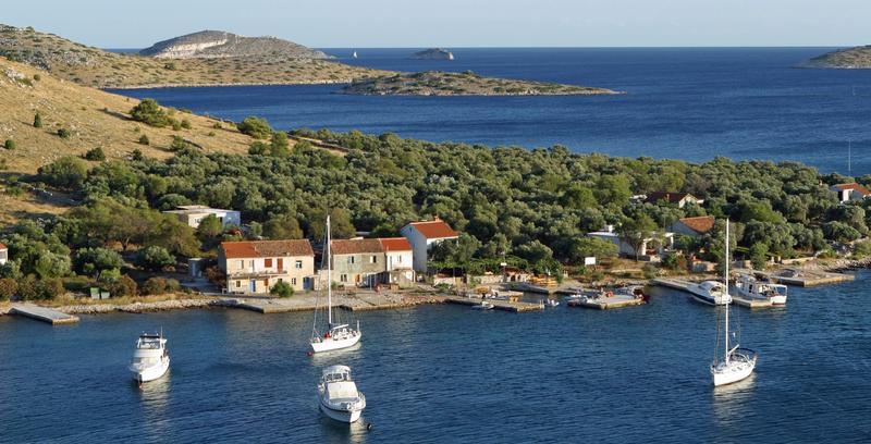 Suha Punta Boy field