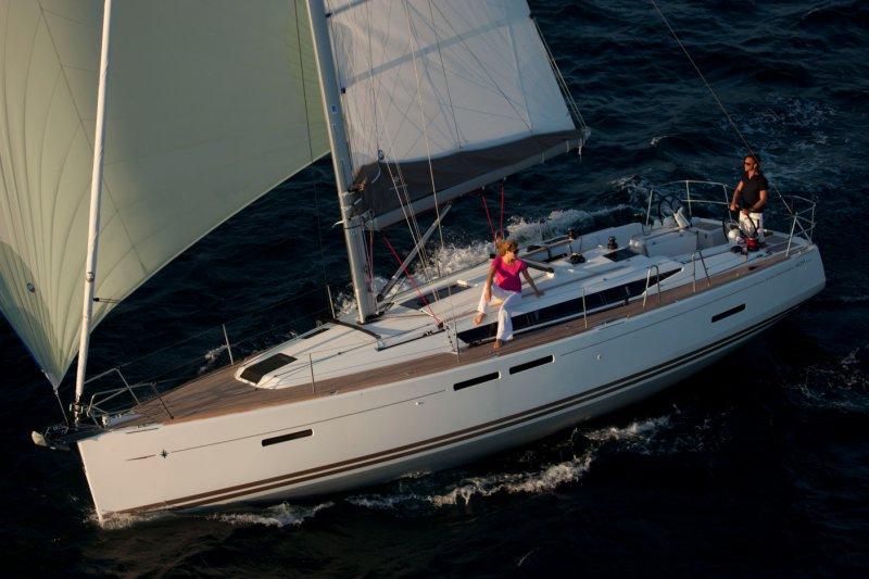Tsirigotis Yachts Charter - Sun Odyssey 409