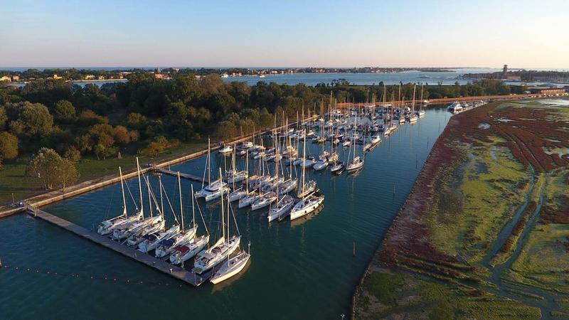 Venezia Certosa Marina