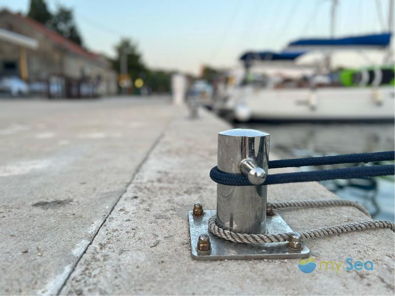 Harbour Marina Molat