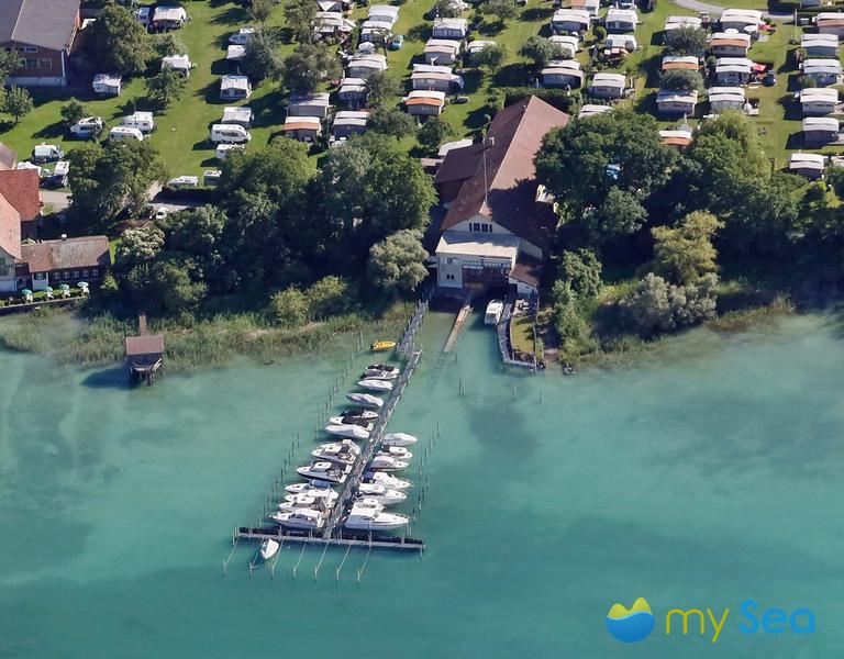 Steg der Nasbo Werft