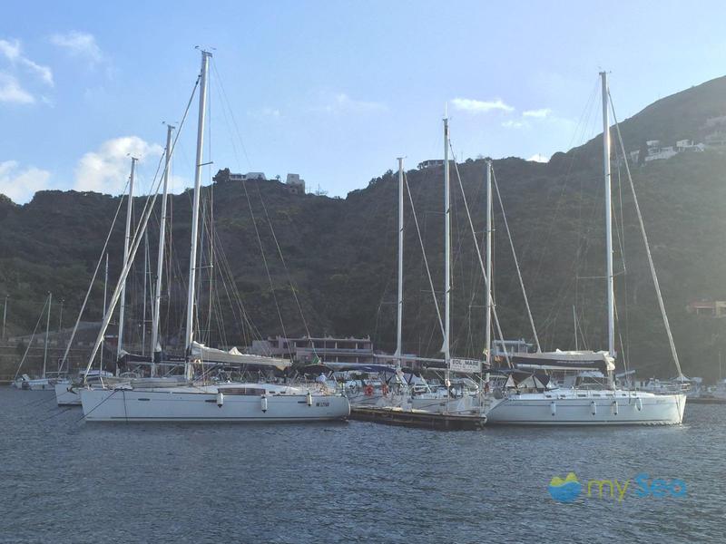 Eol Mare Marina Resort