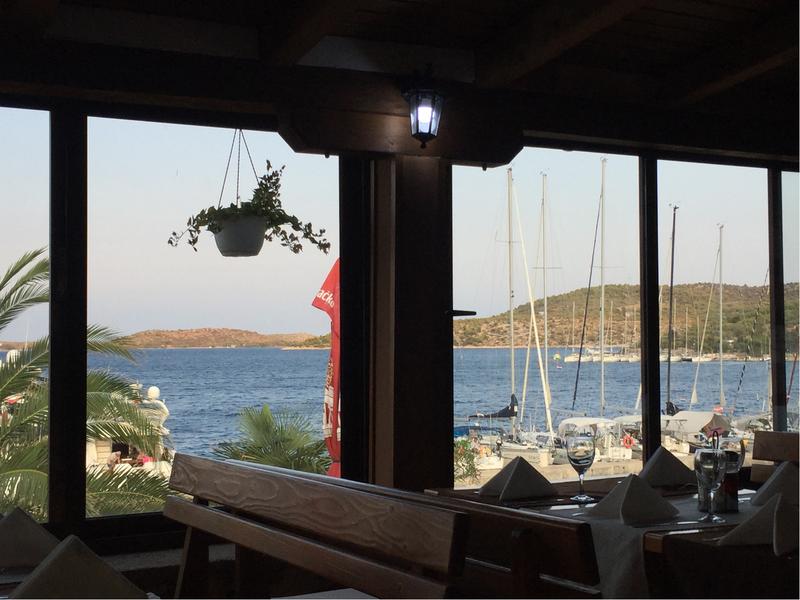 ACI Marina Zut Restaurant