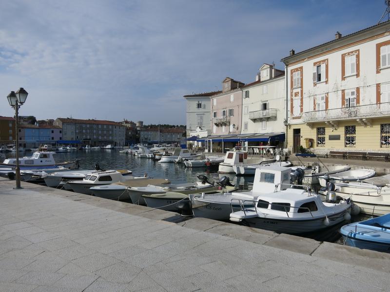 Cres Boatyard Marina