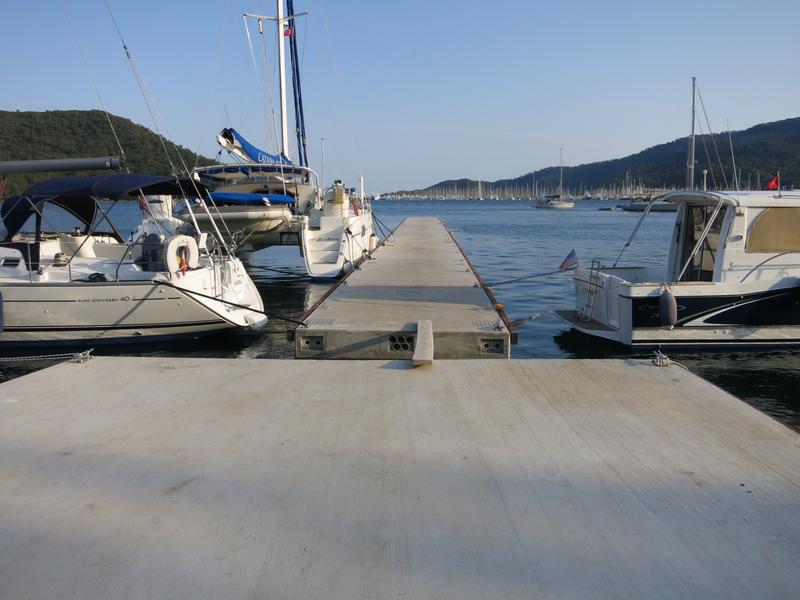Joya del Mar Hotel jetty