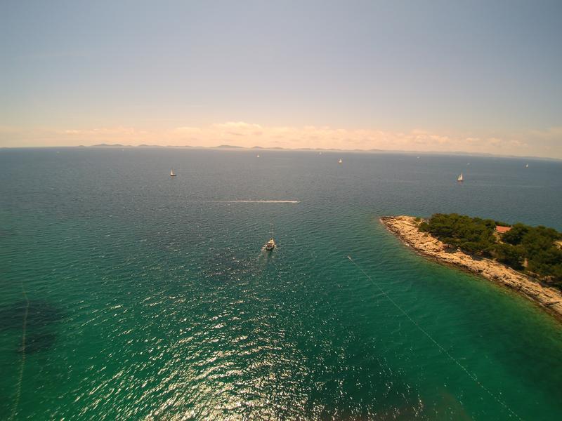 Cigrada Restaurant buoy field