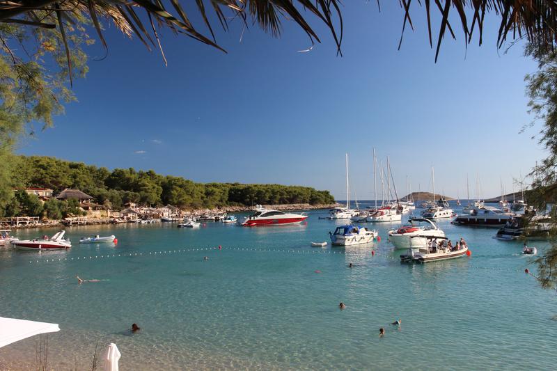Buoy field Vinogradišće