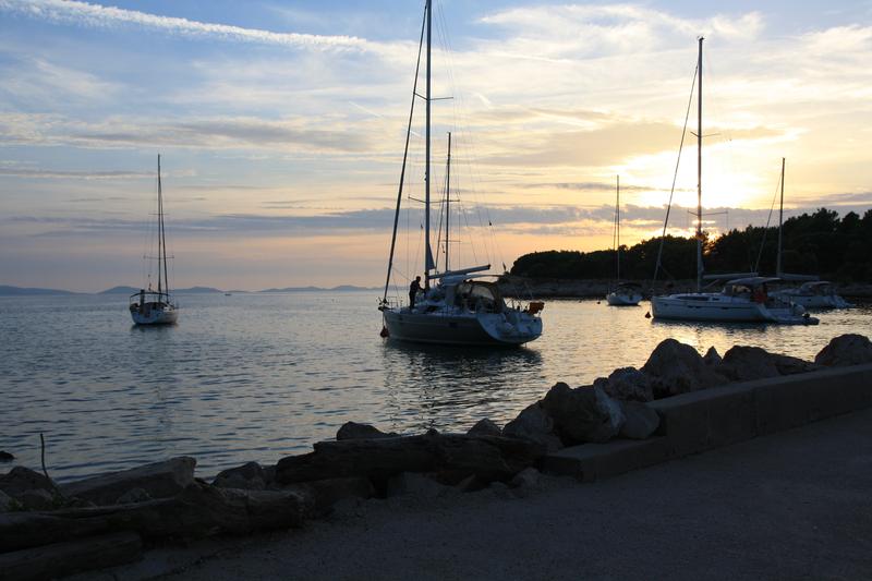 Cigrada Restaurant buoy field