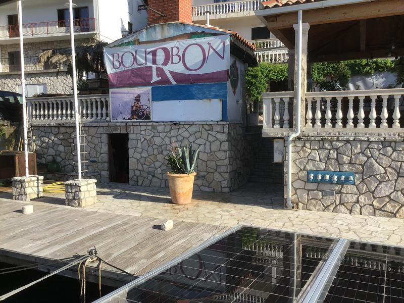 Resturant Bourbon jetty