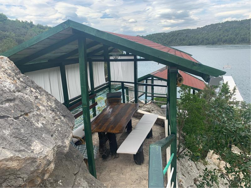 Konoba Smokvić jetty