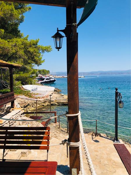 Pasarela restaurant jetty