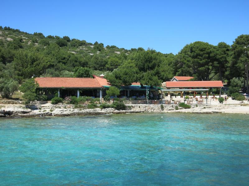 Cigrada Restaurant buoy field