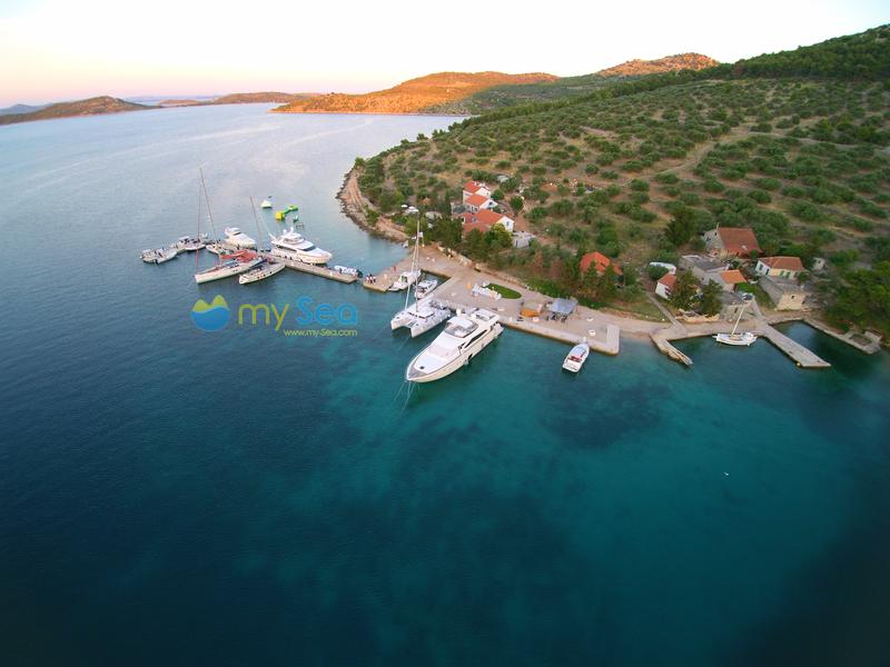 Restaurant Festa jetty