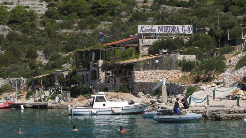 Konoba Nozdra G8 jetty