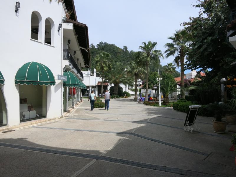 Netsel Shopping Mall