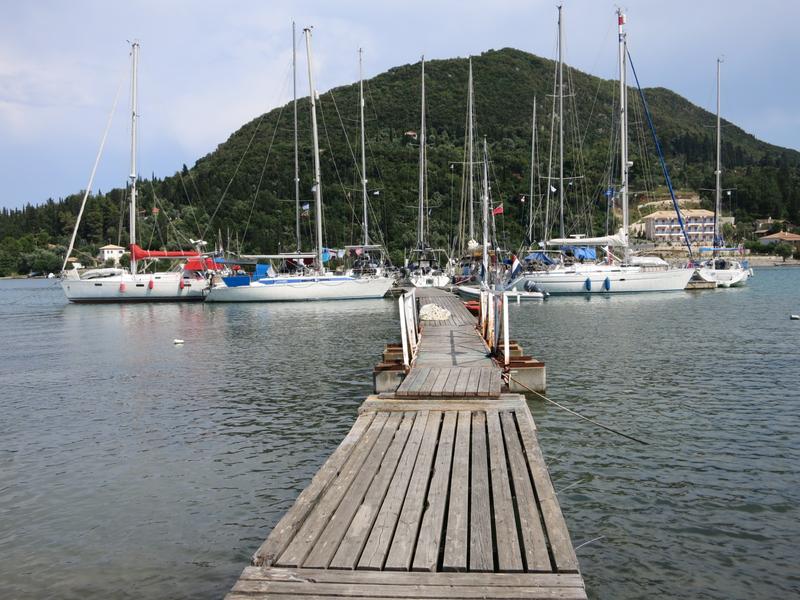 Armonia Hotel Pontoon