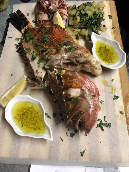 Konoba Familja buoys