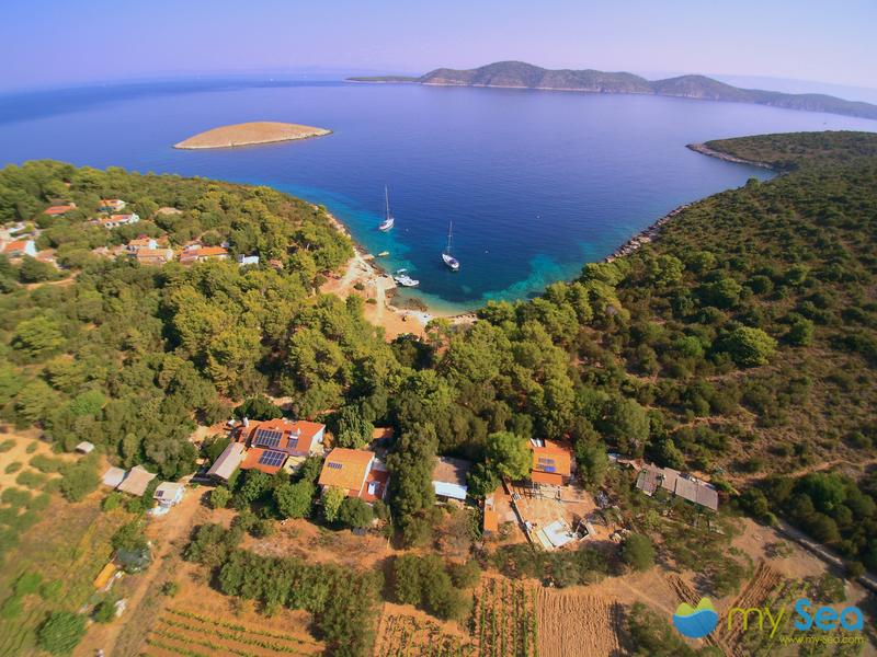 The The FisherMan's House / Pension Tonci buoys