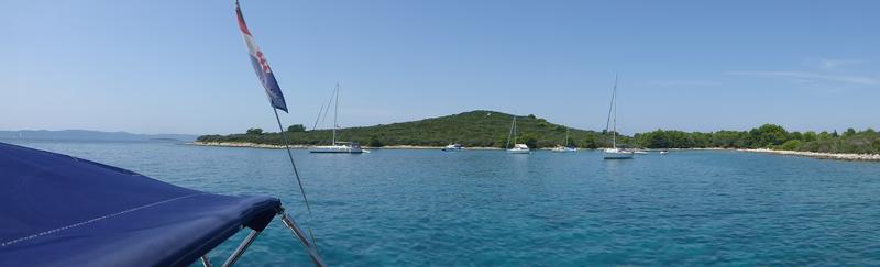 Anchoring at bay just round from Molat