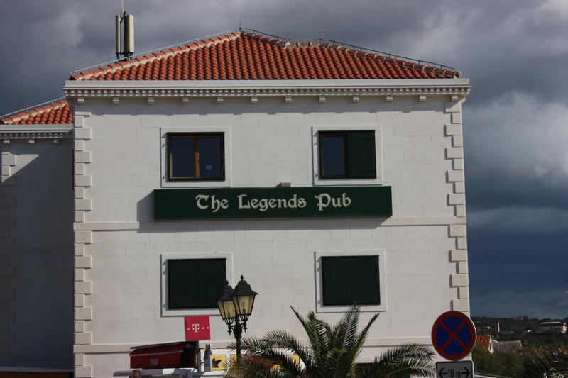 The Legends Pub